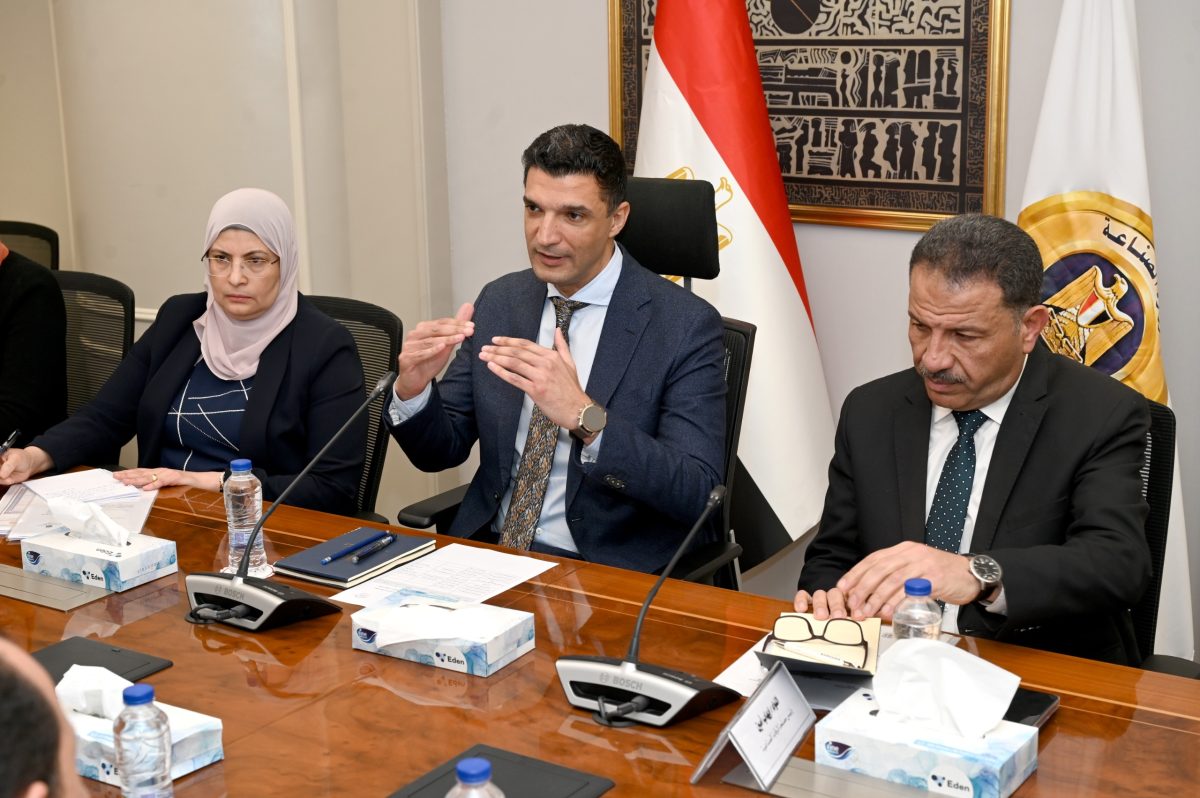 تنسيق حكومي مكثف لدعم الصناعة وتطوير سوق العمل في مصر. 5 WhatsApp Image 2026 04 16 at 14.06.20 1