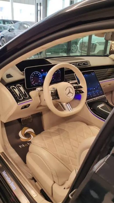 مرسيدس تشعل سوق السيارات الفاخرة في مصر.. أسعار تبدأ من 2.3 مليون جنيه وتتجاوز 18 مليونا لأيقونة الأداء AMG G63. 4 IMG 20260527 WA0021