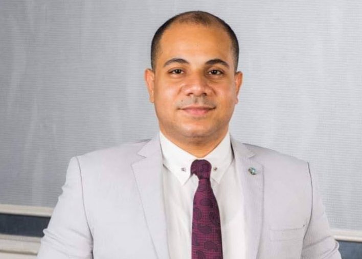 بين الناس في كل وقت.. علي خليفة يواصل جولاته الميدانية لخدمة أهالي بولاق الدكرور خلال عيد الأضحى. 1 IMG 20260530 WA0015