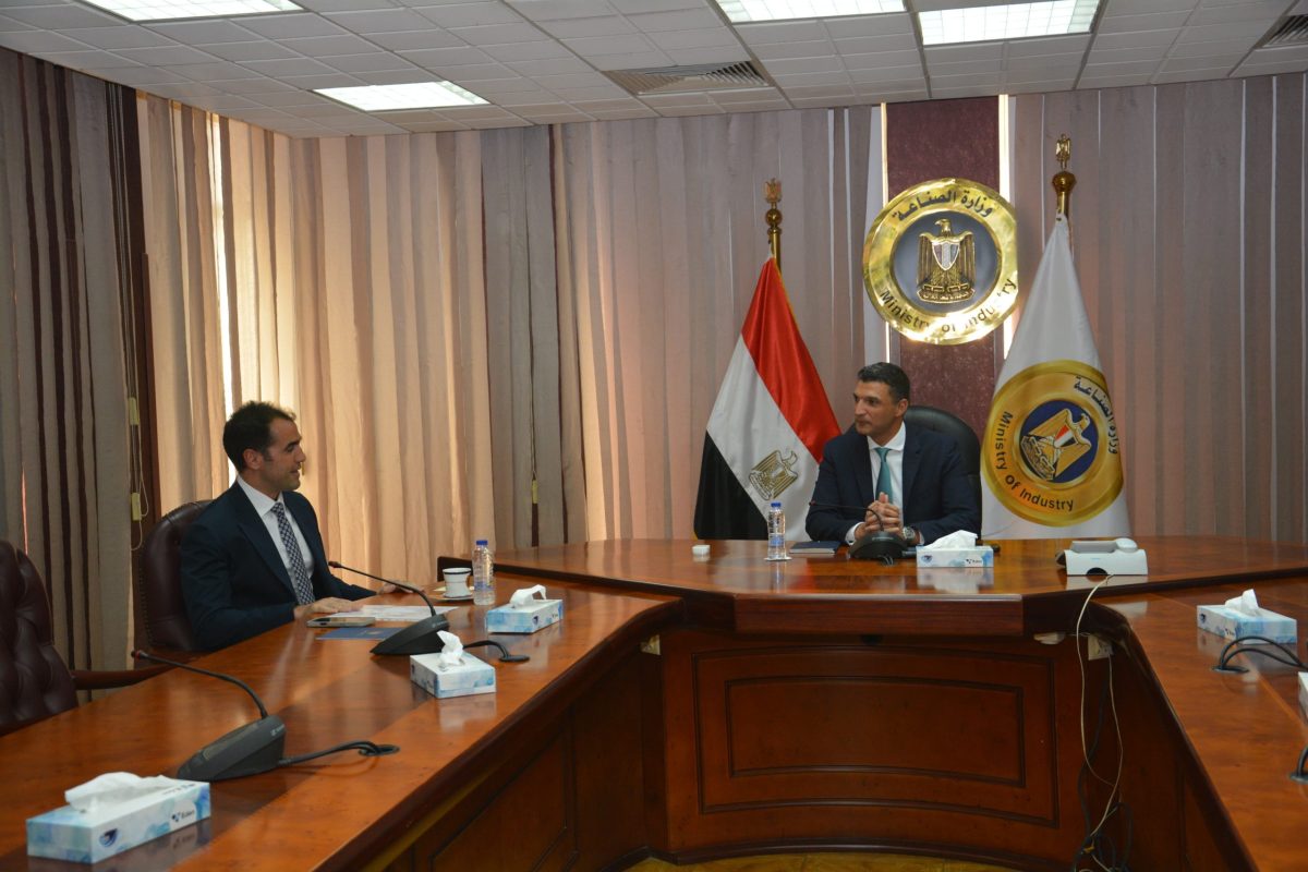 500 مليون دولار صادرات مستهدفة.. وزير الصناعة يبحث توسعات "جيد تكستايل إيجيبت" ويؤكد دعم توطين صناعة النسيج وإعادة التدوير 1 IMG 20260617 WA0010