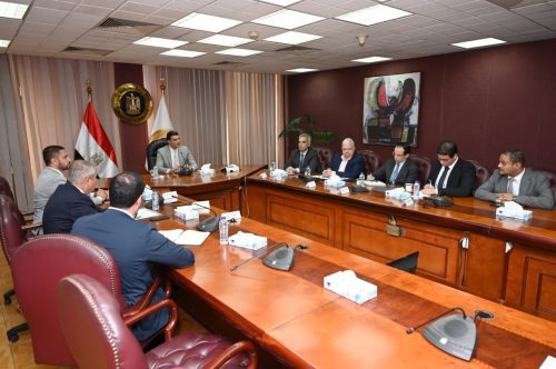 وزير الصناعة يدفع بتوطين تكنولوجيا الإضاءة الذكية.. مصنع جديد باستثمارات 30 مليون دولار يستهدف التصدير لأوروبا وأفريقيا 4 IMG 20260628 WA0047 1