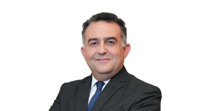 رئيس البورصة المصرية: سوق المال هو الملاذ الآمن لتمويل وتخارج الشركات الناشئة 1 عمر رضوان رئيس البورصة المصرية