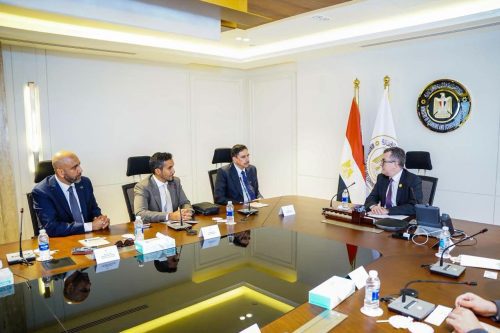 مصر تعزز شراكتها مع موانئ دبي العالمية.. خطة لتوسيع التعاون اللوجستي وترسيخ مكانتها كمركز عالمي للتجارة 3 FB IMG 1783016615766