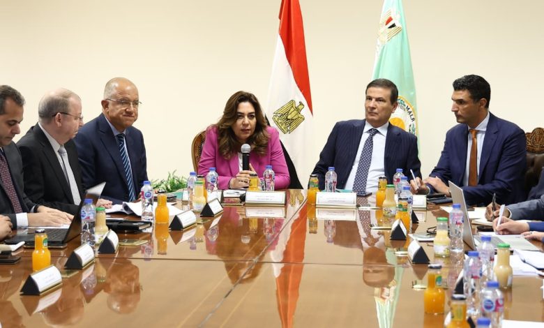 وزير الصناعة