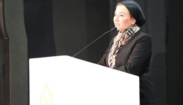 وزيرة البيئة