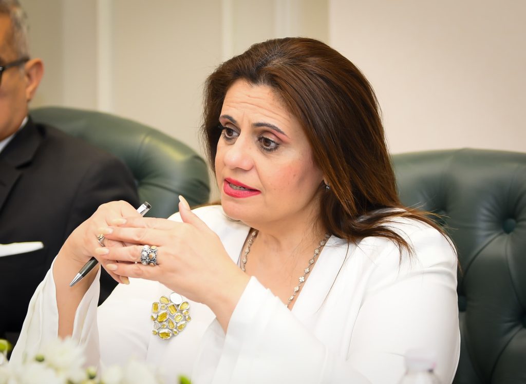 للمرة الثانية.. وزيرة الهجرة تترأس لجنة المقابلات الشخصية للوظائف القيادية والإشرافية للاختيار ما بين المتقدمين لشغل مناصب بالوزارة 1 IMG 20240513 WA0011