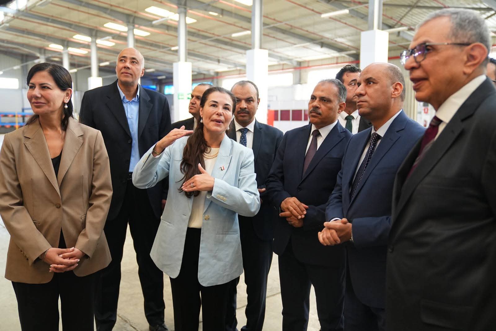 العمال في قلب التنمية.. وزير العمل يشهد تكريم المتميزين بـ”النساجون الشرقيون” ويؤكد: العامل المصري ركيزة الصناعة الوطنية 2 FB IMG 1780910356983