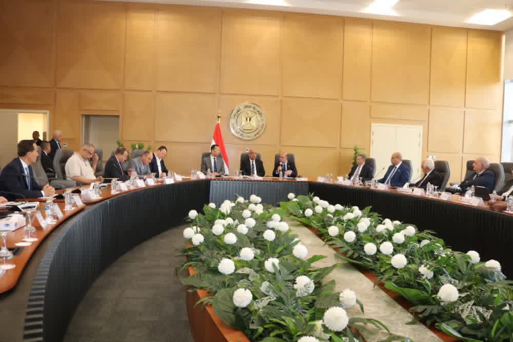 مصر تضع أسس التحول إلى مركز إقليمي عالمي لمراكز البيانات والحوسبة السحابية 2 FB IMG 1781783245421