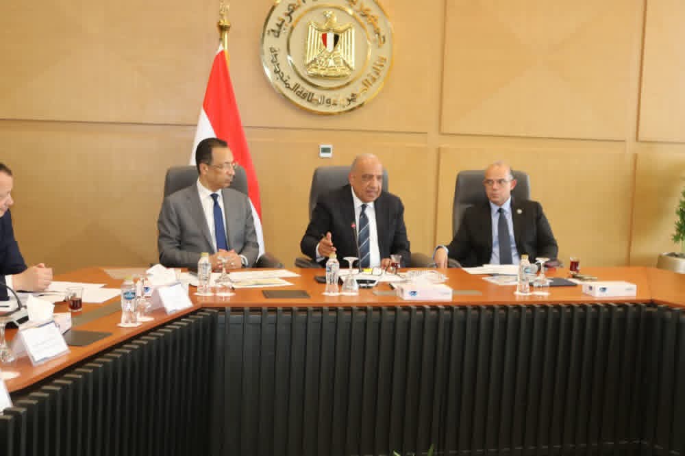 مصر تضع أسس التحول إلى مركز إقليمي عالمي لمراكز البيانات والحوسبة السحابية 1 FB IMG 1781783253404